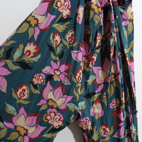 Free People Coco One Piece Jumpsuit Wide Leg Cross Open Back Floral Green Size 6 - Picture 11 of 16